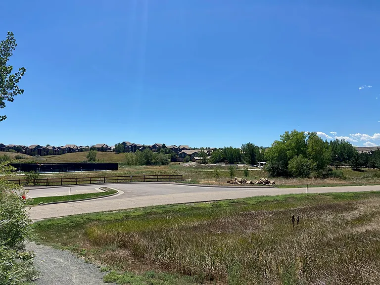 1864 Mallard Dr — Photo 30