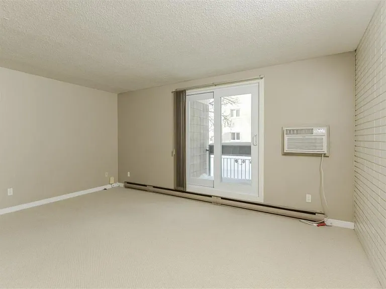 1000 Markham Rd — Photo 8