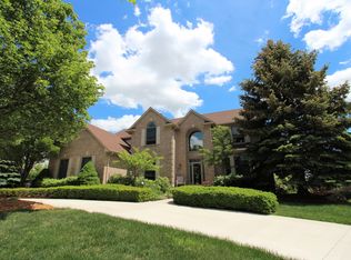 40571 Coachwood Cir, Northville, MI 48168