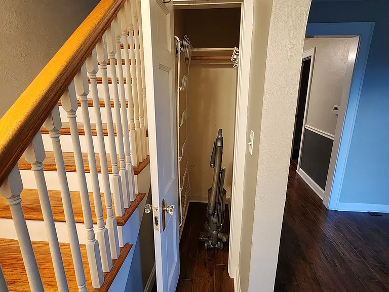 2310 Fulton Ave — Photo 17