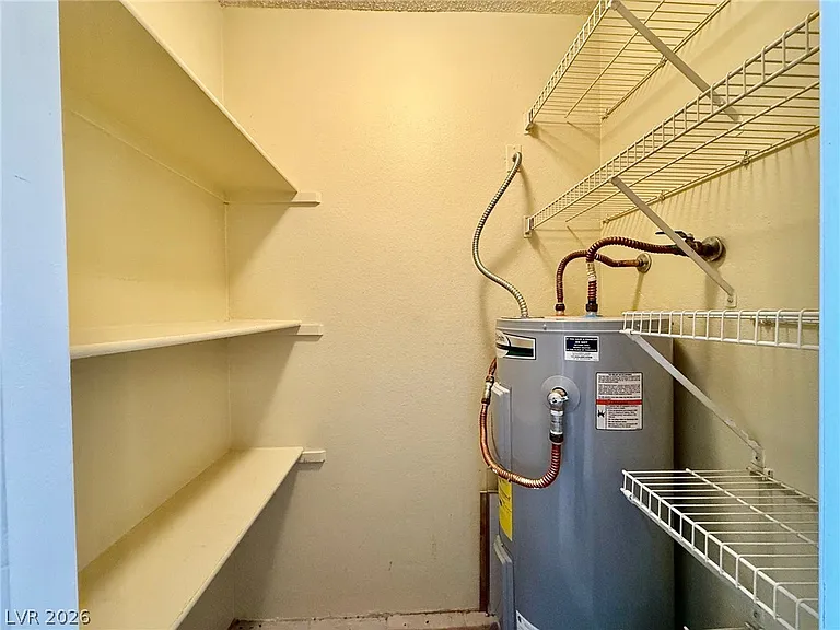 1381 E University Ave #305 — Photo 8