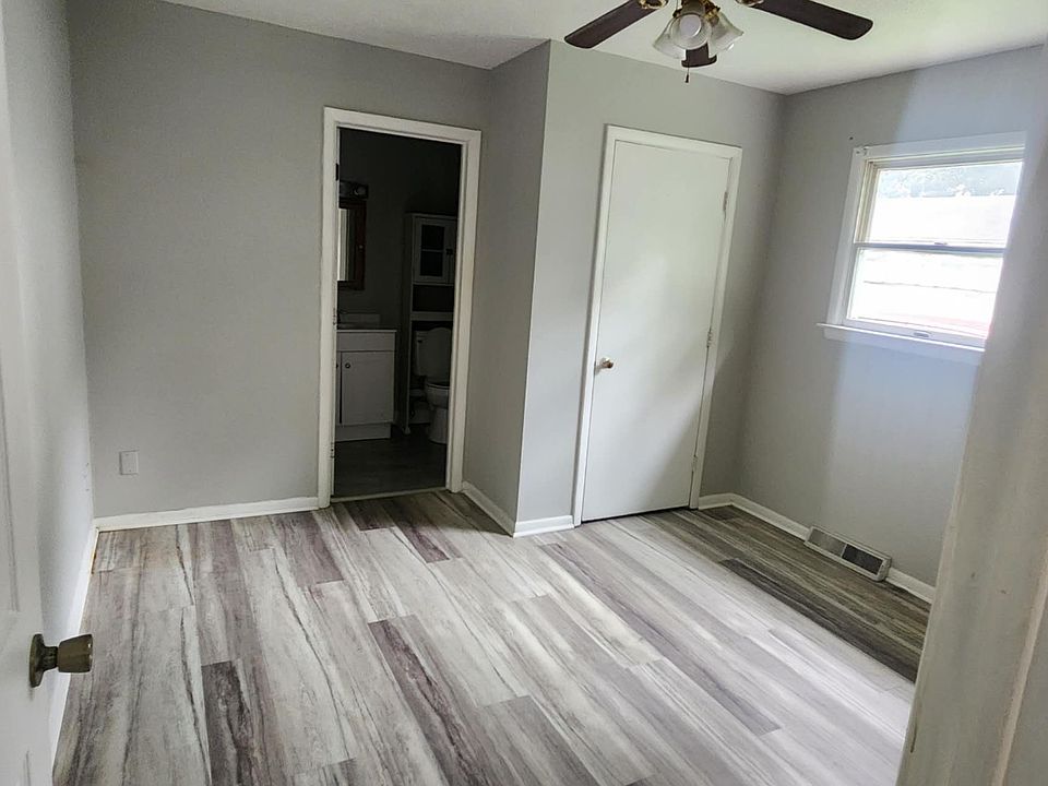 2nd image of 55 S Chalfant Ave #B