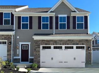 7355 Hillshire Dr UNIT 151, Concord Township, OH 44077