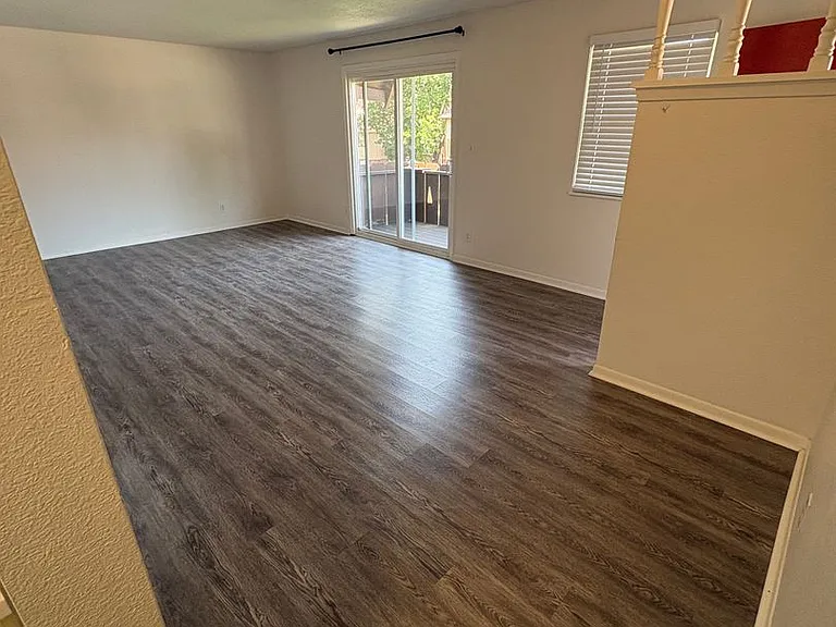 6224 Robinson St #4 — Photo 7