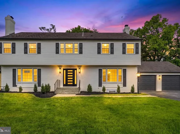 11109 Luxmanor Rd, Rockville, MD 20852