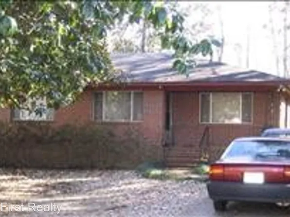 516 Godfrey Ln, Auburn, AL 36830