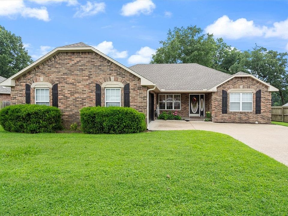 1st image of 803 Katie Ln