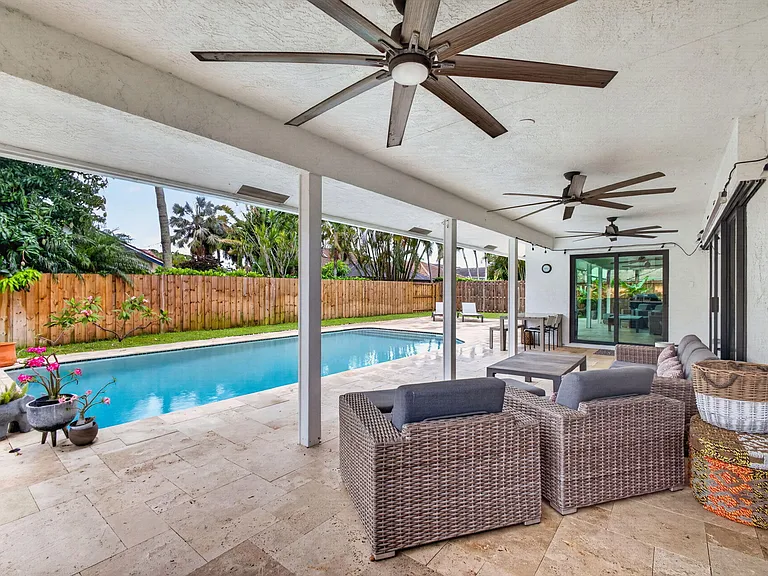 12897 La Rochelle Cir — Photo 59