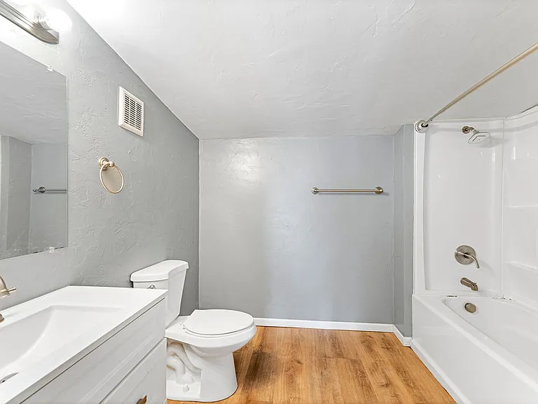 163 Plummer Ave — Photo 6