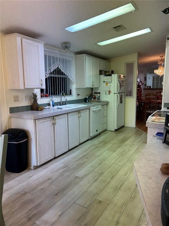 263 Sue Ave, Davenport, FL - View 4