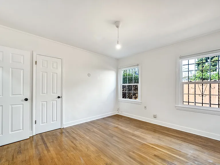 815 N Curson Ave — Photo 29