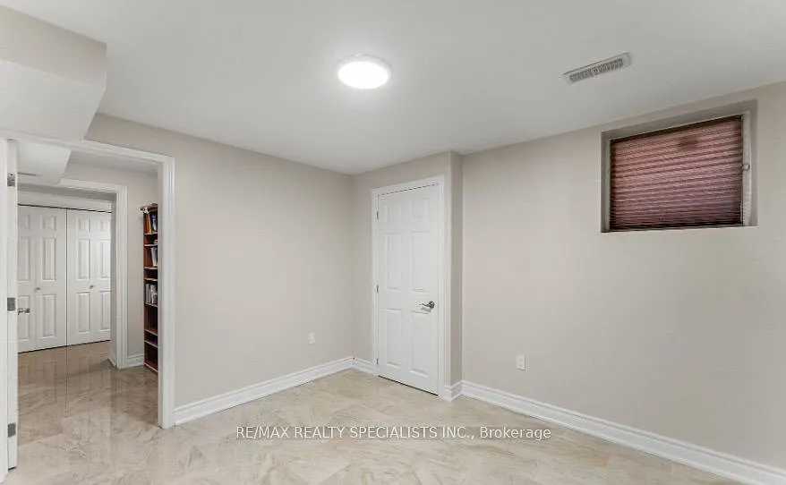 2 bed, $2,000 — Photo 4