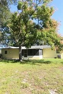 2 bed, 1.0 bath, 934 sqft, $1,475 — Photo 2