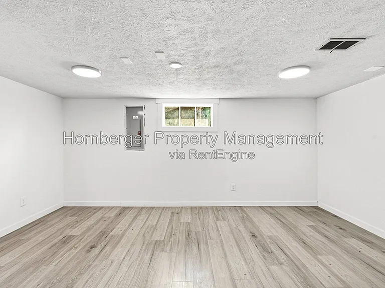 2719 E Columbia Ave — Photo 23
