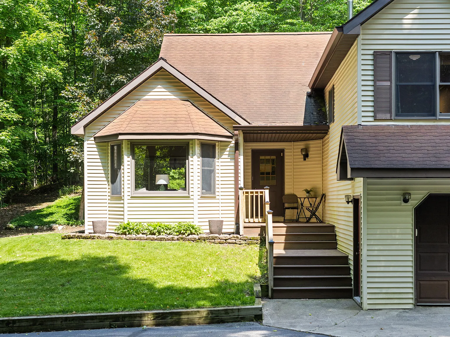 3 bed, 2120 sqft, $3,500 — Photo 3