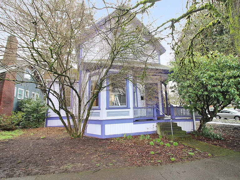 5112 SE Hawthorne Blvd — Photo 2