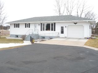W6874 County Road V, Ellsworth, WI 54011
