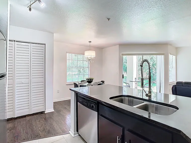 7290 Westpointe Blvd #1412 — Photo 9