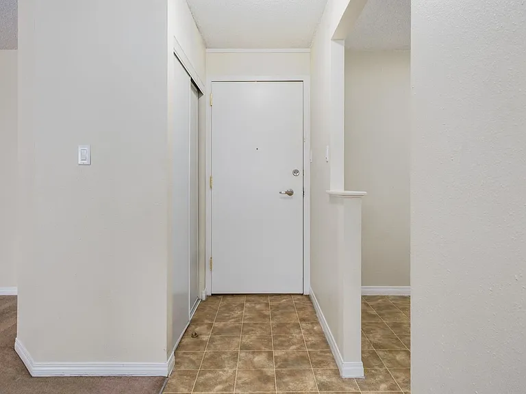 9700 Bonaventure Dr SE — Photo 18