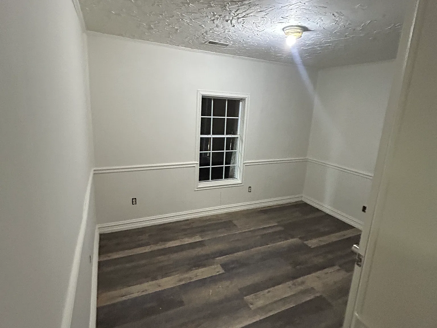 3 bed, 1200 sqft, $1,200 — Photo 4