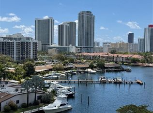 2500 Parkview Dr APT 801, Hallandale, FL 33009