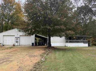 219 Boat Ramp Ln, Decaturville, TN 38329