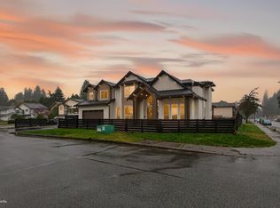 21010 119th Ave, Maple Ridge, BC V2X7N7