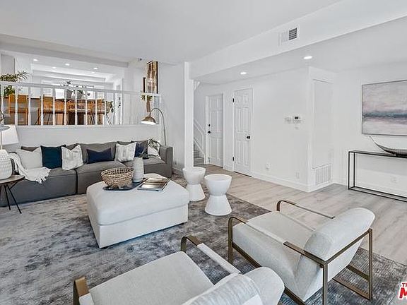 5th image of 4742 S La Villa Marina
