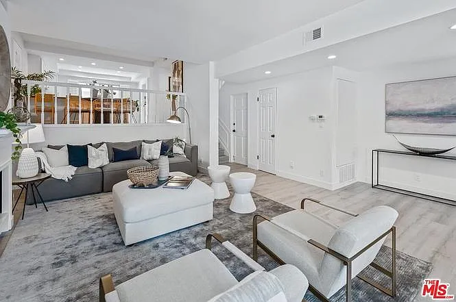 4742 La Villa Marina #H — Photo 11