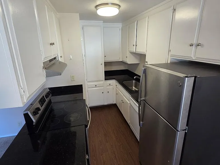 245 W California Ave — Photo 13