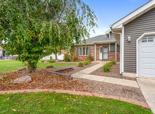 2548 Sandy Ridge Rd, Dyer, IN 46311