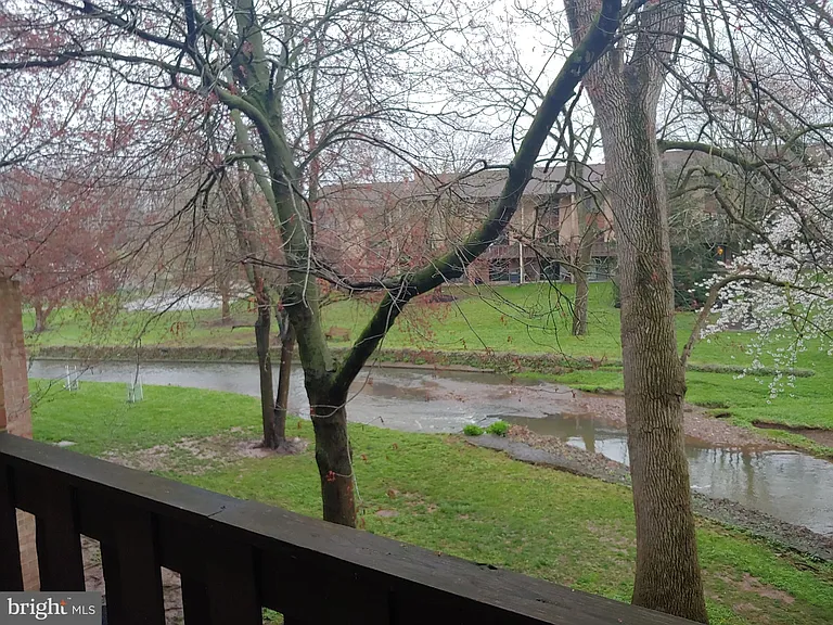 214 Stonybrook Dr #214 — Photo 5