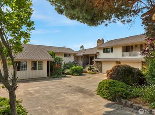 1111 S 274th Pl, Seattle, WA 98198