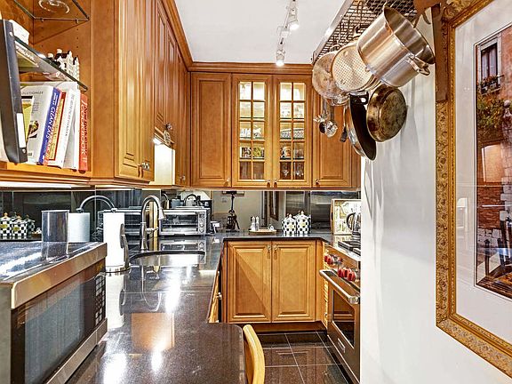 3rd image of 50 E 89th St #6B