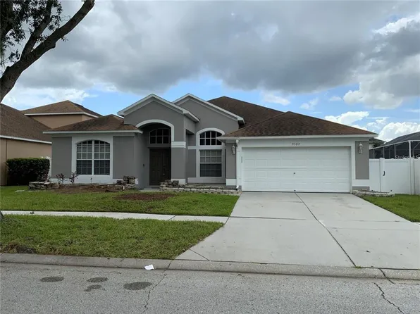 9503 Laurel Ledge Dr, Riverview, FL 33569