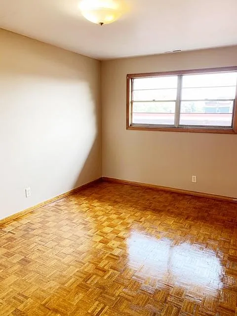 5935 Hyslop Pl — Photo 3