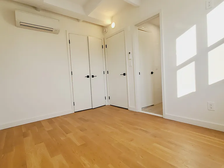 100 Chestnut St #2 — Photo 4