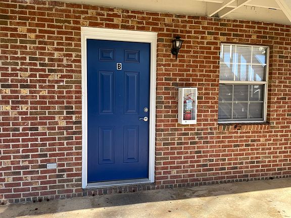 4th image of 732-740 Hammer Ave #806-B