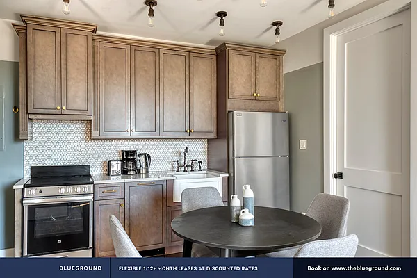 Rented by The Blueground | media 145