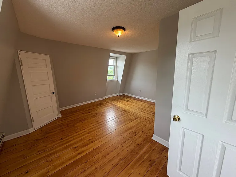 682 Beech St #5 — Photo 8