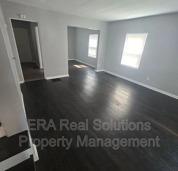 2920 Ruhl Ave — Photo 5