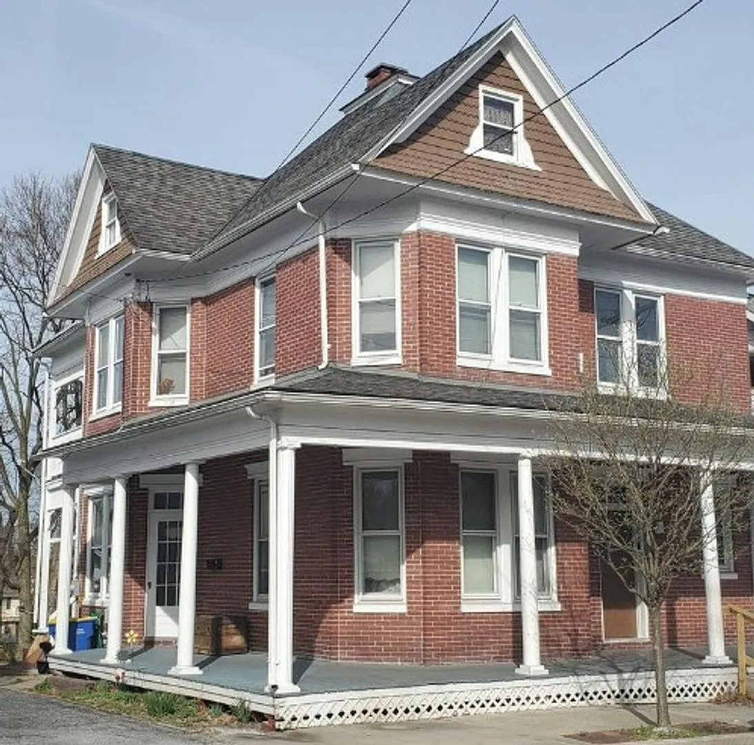 24 N Main St — Photo 1