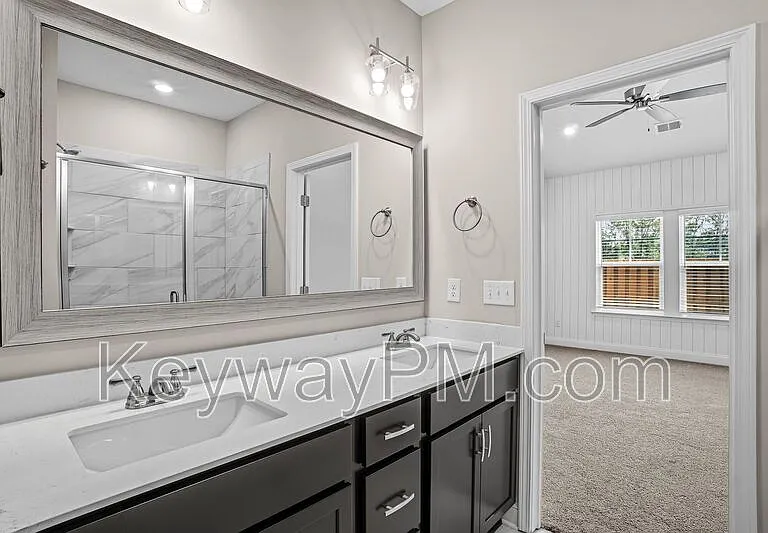 2106 SE Denmark Ave — Photo 13