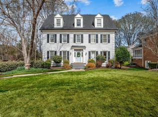 108 River Point Ct, Simpsonville, SC 29681