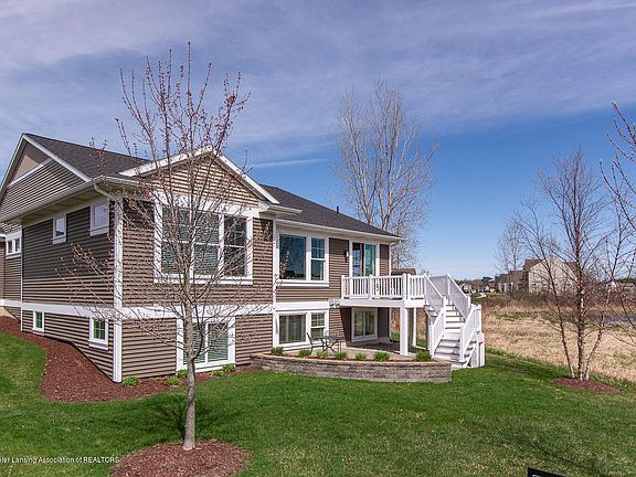 3rd image of 3898 Baulistrol Dr
