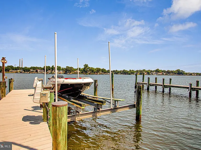 1002 Nabbs Creek Rd — Photo 43