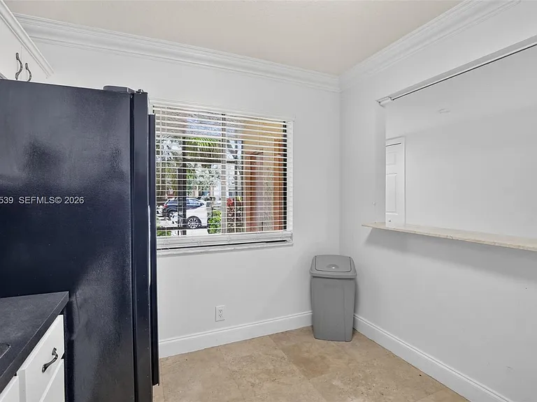 359 Lakeview Dr #102 — Photo 6