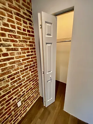 Rented by Douglas Elliman | media 21