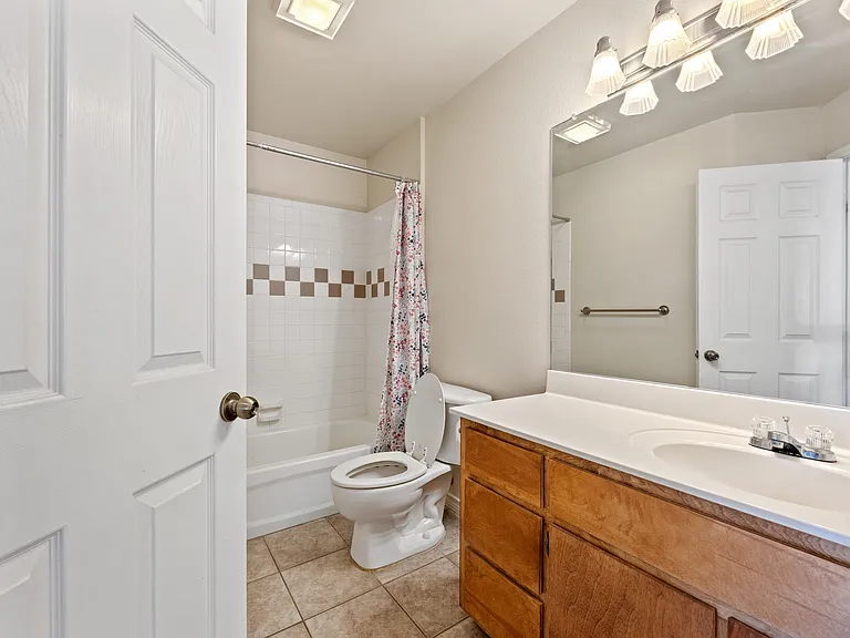 100 Sendero Dr — Photo 11
