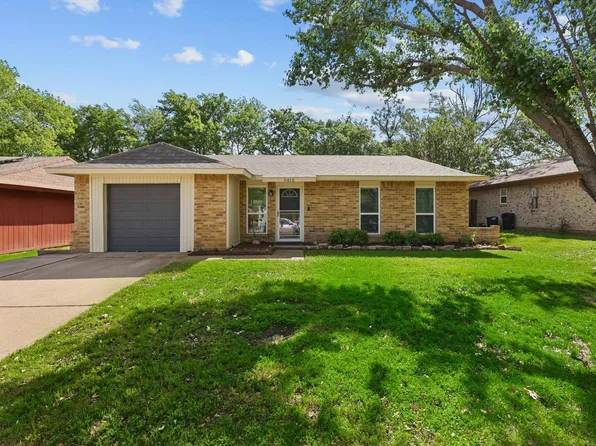 5412 Prince Dr, Lake Dallas, TX 75065